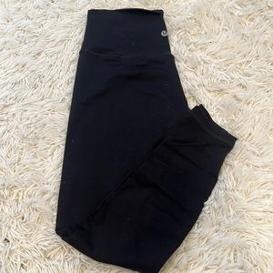 Lululemon Black aligns